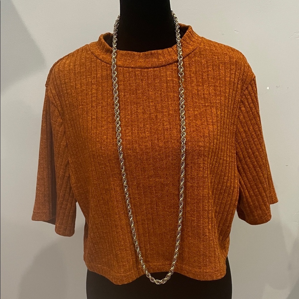 Thick long gold chain necklace - Picture 2 of 3